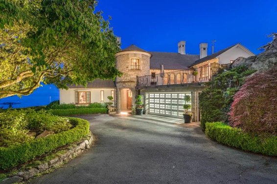 Kew House | West Vancouver