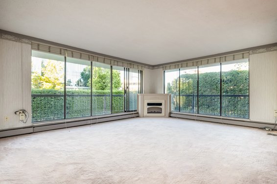 Just Listed // 401-114 W Keith Road