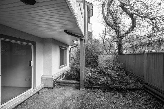 Sold // 109 809 W 16th Street