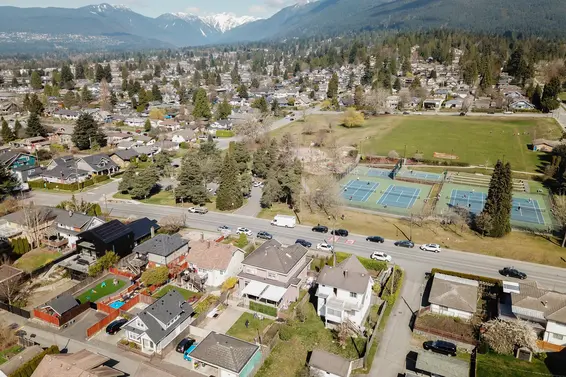 Just Listed // 535 E 13th Street