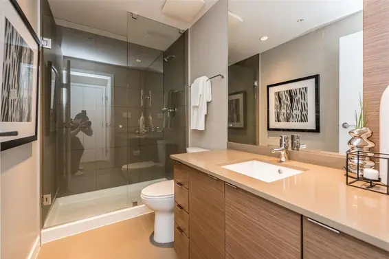 BAD MLS® PHOTO OF THE WEEK
