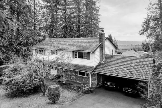 Sold // 693 East Kings Road