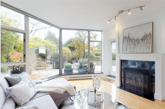 SOLD // 308 160 E 13th Street
