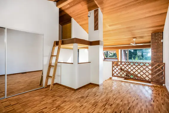 Just Listed // 236 East 4th Street
