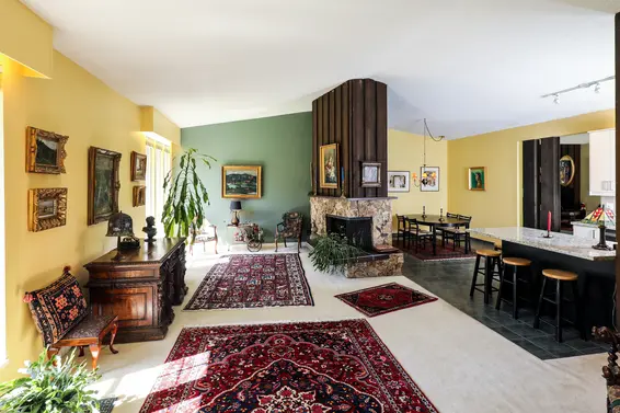 Just Listed / 3791 Regent Avenue