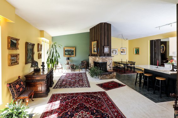 Just Listed / 3791 Regent Avenue