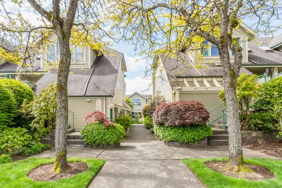Just Listed /// 5-229 E 8th Street