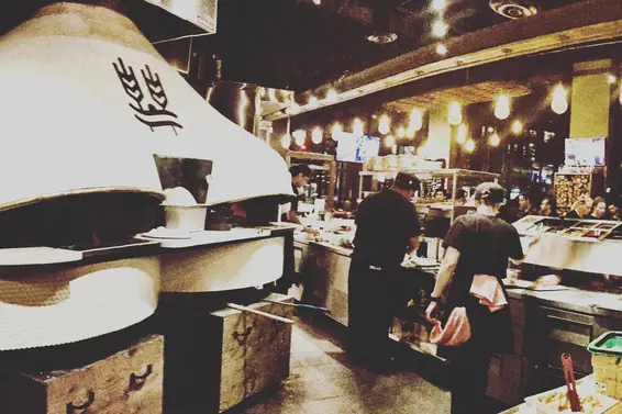 @northvanliving | hearthstone taproom & forno