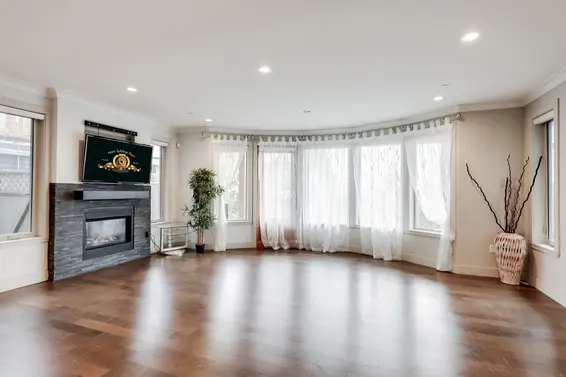 Just Listed  // 1123 Keith Road, Ambleside