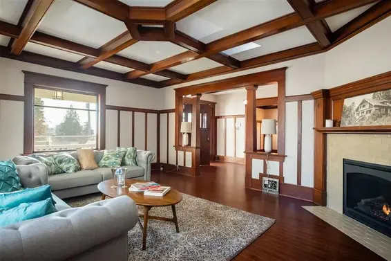 Heritage Home For Sale // 1425 Gordon Avenue
