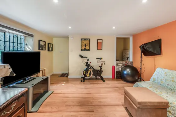 2501 Panorama Drive, North Vancouver For Sale - image 29