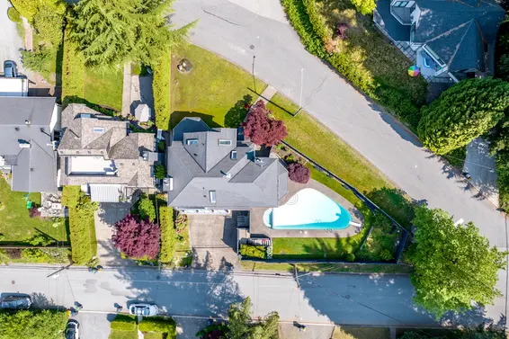 111 Sandringham Crescent, North Vancouver For Sale - image 62