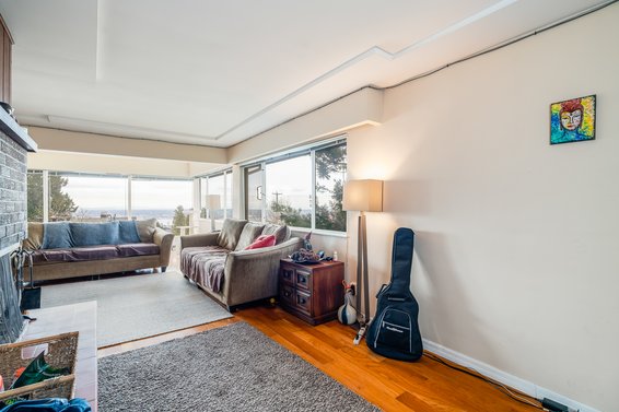 211 Tamarack Road, North Vancouver