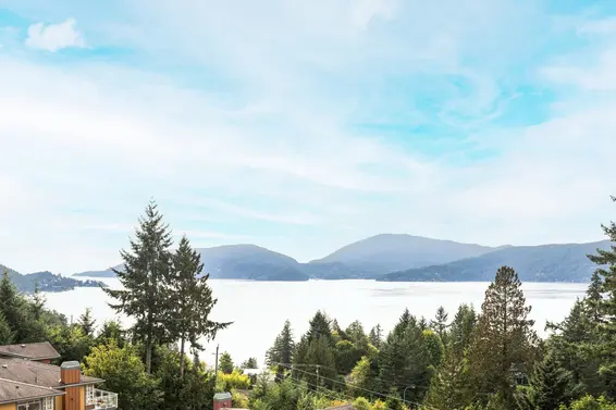8613 Seascape Drive, West Vancouver For Sale - image 42