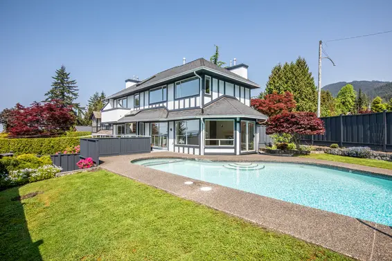 111 Sandringham Crescent, North Vancouver For Sale - image 51