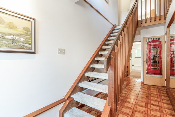 2250 Ennerdale Road, North Vancouver