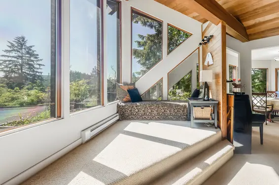 2501 Panorama Drive, North Vancouver For Sale - image 8