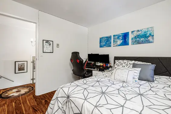 1811 Rufus Drive, North Vancouver For Sale - image 31