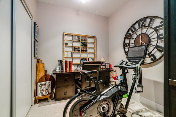 220 3606 Aldercrest Drive, North Vancouver