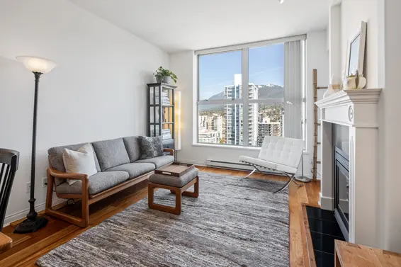 1502 160 East 13th Street, North Vancouver For Sale - image 2