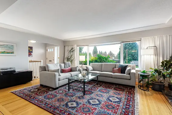 622 Silverdale Place, North Vancouver For Sale - image 4