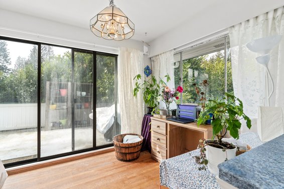 900 Clements Avenue, North Vancouver