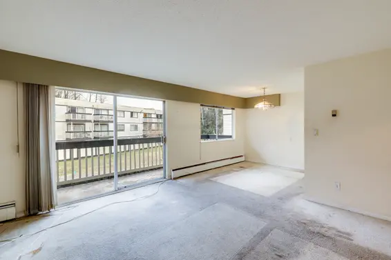 12 834 Premier Street, North Vancouver For Sale - image 2