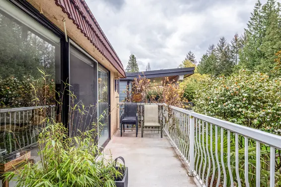 Balcony - 530 19th Street West  