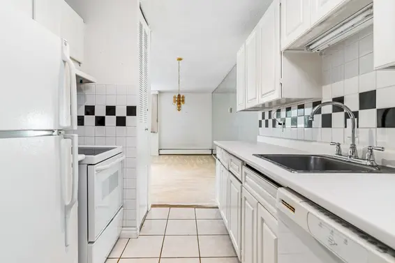 206 2012 Fullerton Avenue, North Vancouver For Sale - image 7