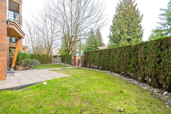 102 2601 Whiteley Court, North Vancouver