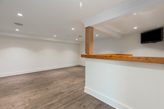 125 Kensington Crescent, North Vancouver