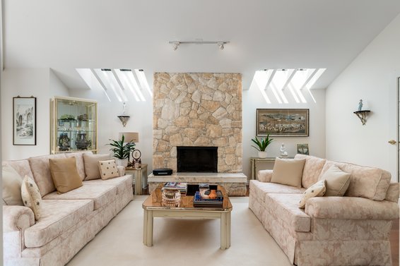 5596 Huckleberry Lane, North Vancouver