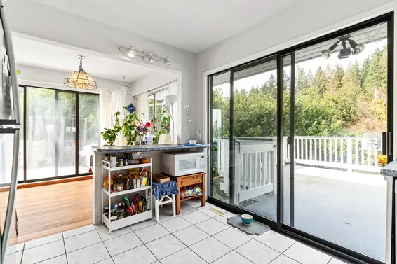 900 Clements Avenue, North Vancouver For Sale - image 11