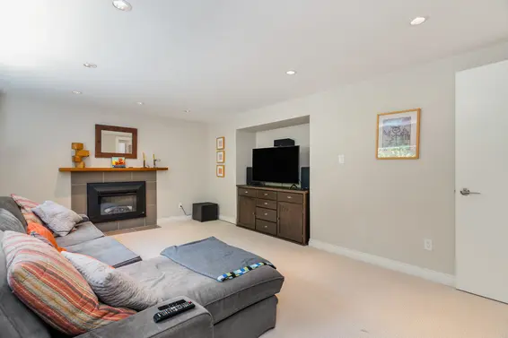 624 East Osborne Road, North Vancouver For Sale - image 38