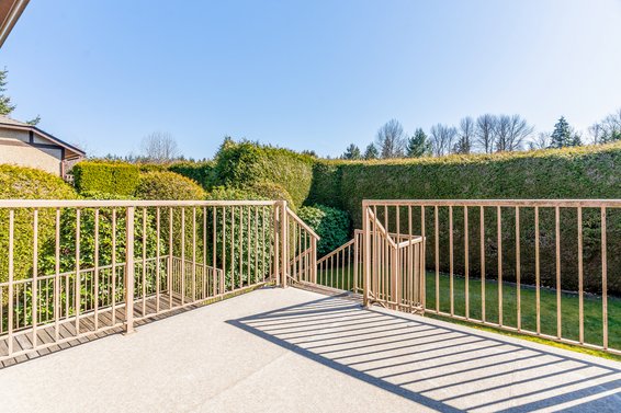 2250 Ennerdale Road, North Vancouver