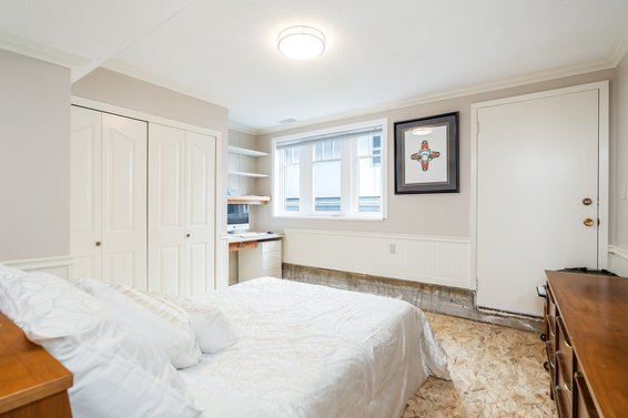 1182 Ronayne Road, North Vancouver