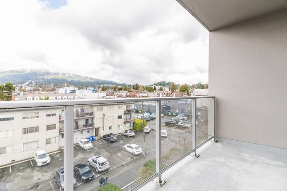 402 120 West 16th Street, North Vancouver
