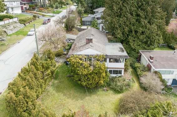 211 Tamarack Road, North Vancouver