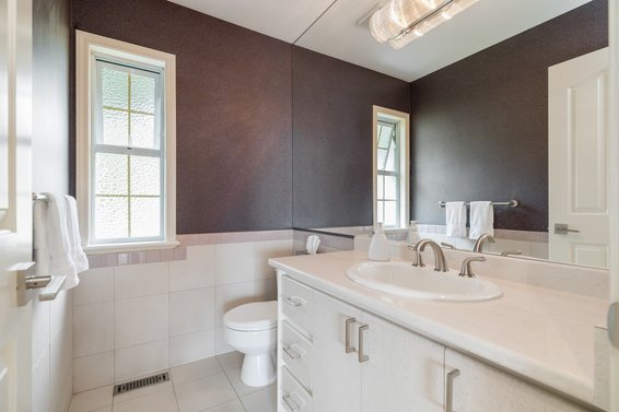 111 Sandringham Crescent, North Vancouver