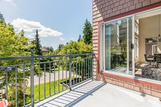 301 1144 Strathaven Drive, North Vancouver