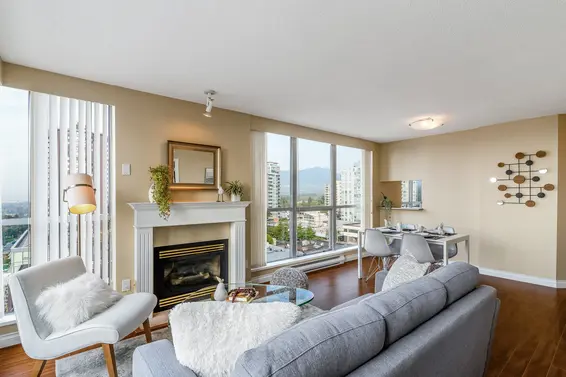 906 108 East 14th Street, North Vancouver For Sale - image 2