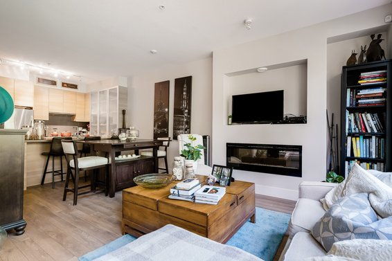 220 3606 Aldercrest Drive, North Vancouver