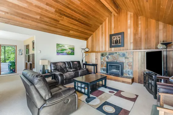 2501 Panorama Drive, North Vancouver For Sale - image 9