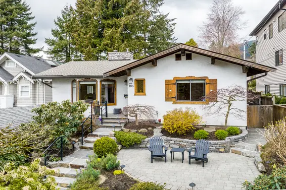 186 West Kings Road, North Vancouver For Sale - image 1