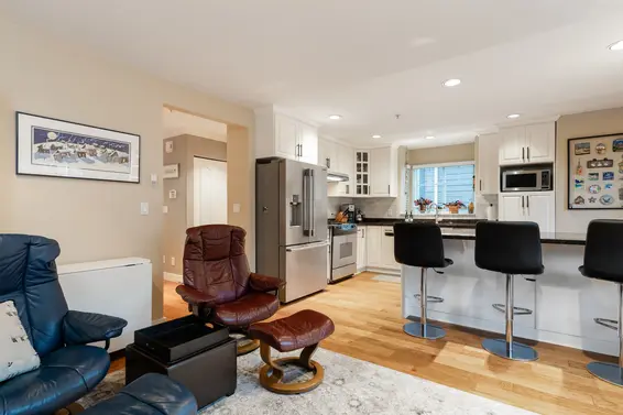 418 West Keith Road, North Vancouver For Sale - image 10