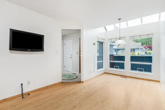 30 1925 Indian River Crescent, North Vancouver For Sale - image 15