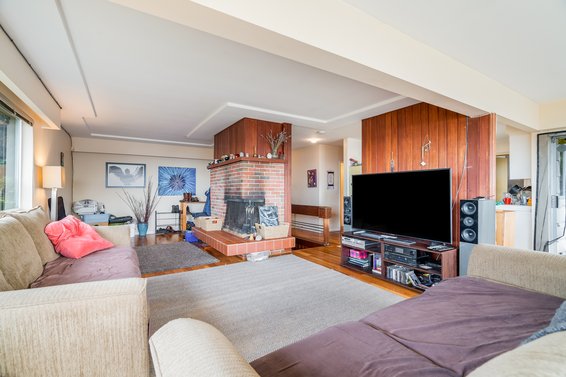 211 Tamarack Road, North Vancouver
