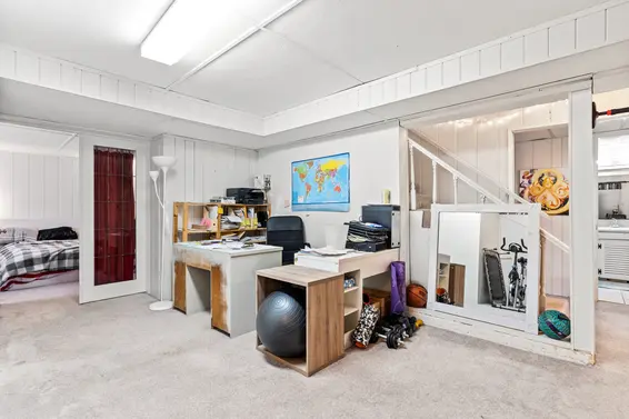 900 Clements Avenue, North Vancouver For Sale - image 22
