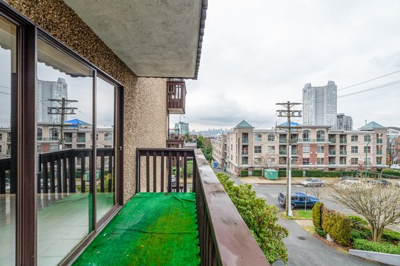 310 120 East 4th Street, North Vancouver