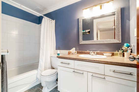 107 310 East 3rd Street, North Vancouver